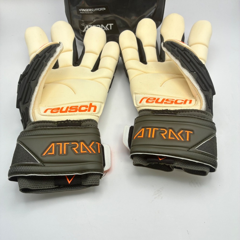 Reusch Attrakt Freegel Gold X Finger Support Soccer Goalie Gloves Green Size 7